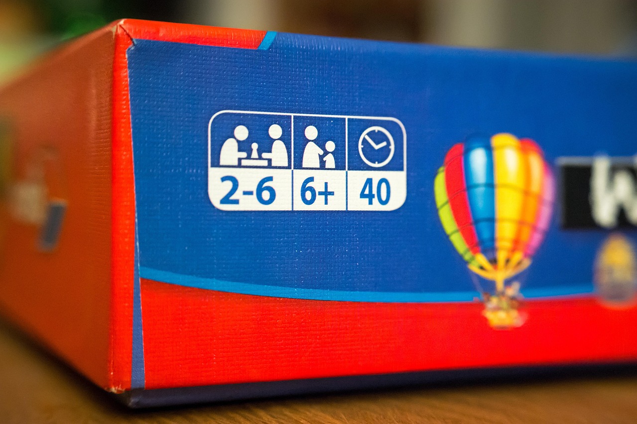 game, gesellschaftsspiel, to play, fun, game box, packaging, carton
