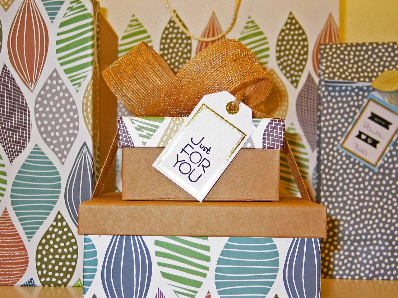 parcel, to you, wallpaper 4k, ribbon, give away, windows wallpaper, gift, date of birth, free background, beautiful wallpaper, wrapped up, wallpaper hd, wrap up, decoration, packaging, surprise, give a gift, multicoloured, gift ribbon, full hd wallpaper, 4k wallpaper 1920x1080, packed up, wrapping paper, package, carton, gift box, love, gift boxes, all the best, congratulation, unpacking, laptop wallpaper, mac wallpaper, congratulations, unpack the present, pleasure, cool backgrounds, happy birthday, hd wallpaper, deco, 4k wallpaper, desktop backgrounds, celebration, fixed, greeting card, background, wishes, free wallpaper, happy, happiness