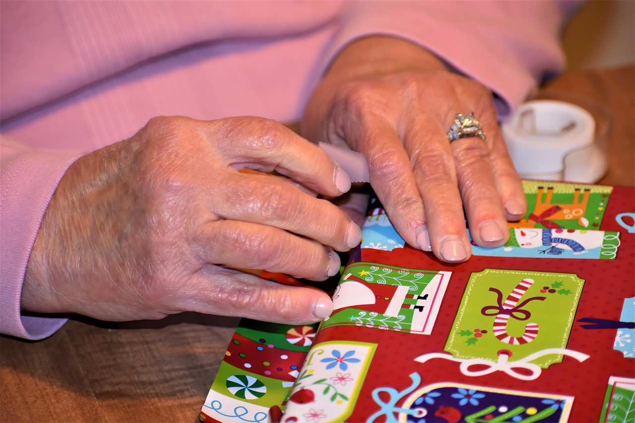 wrapping, gift, christmas, art, packaging, seasonal, rt, holiday, present, hands, woman, gift wrap, surprise, working