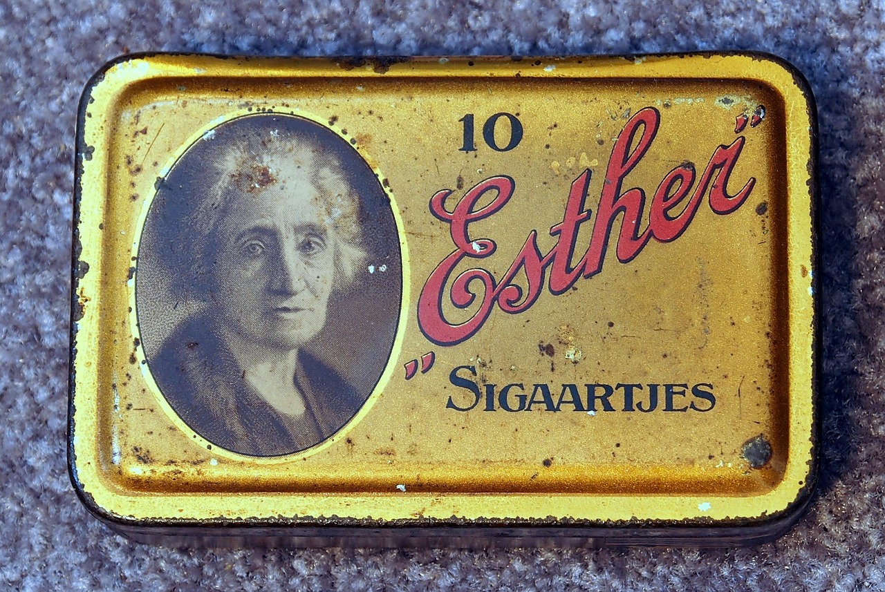 box, metal, old, product, cigar, design, container, storage, shape, weathered, small, package, retro