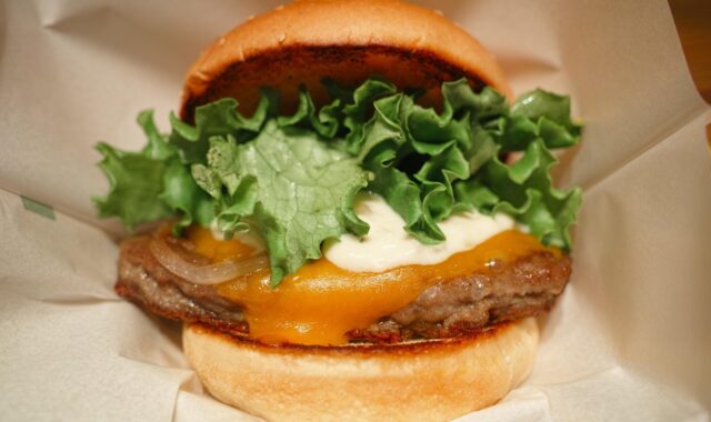 food, restaurant, hamburger, burger, cooking, kuroge wagyu beef cheeseburger, wagyu beef, beef, cheeseburger, cheese, gourmet