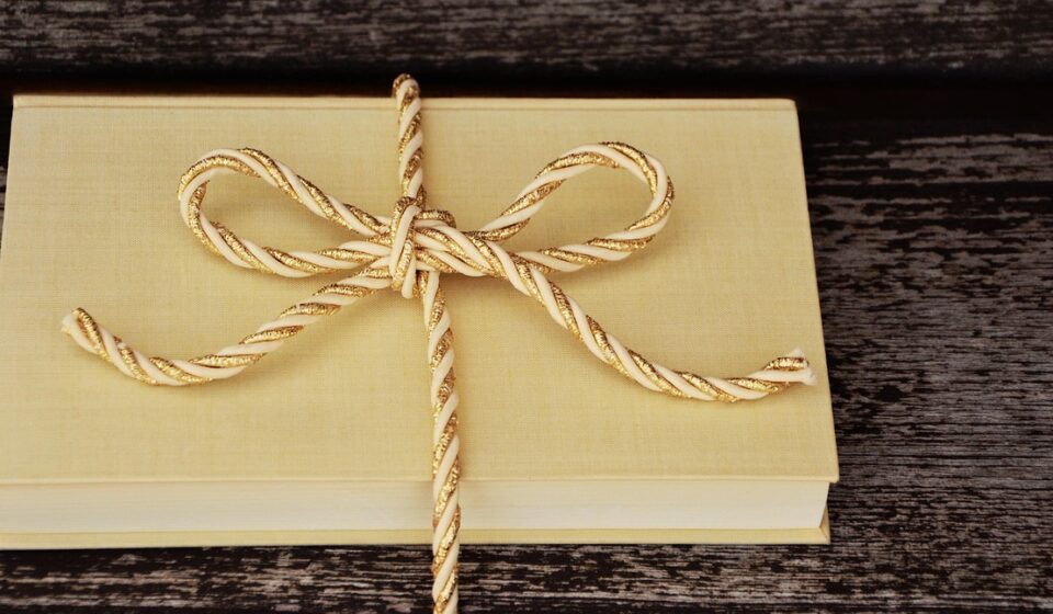 a book, gift, cord, gold cord, golden, packaging, wrap up, wrapped up, gift wrapping, christmas gift, book gift, gift, gift, wrap up, wrap up, book gift, book gift, book gift, book gift, book gift