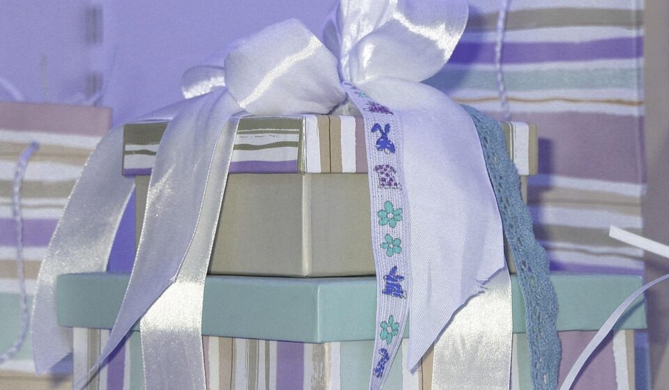 gift, packed up, surprise, wrapped up, wrapping paper, parcel, give a gift, windows wallpaper, packaging, wrap up, free wallpaper, ribbon, give away, free background, 4k wallpaper, cool backgrounds, date of birth, pleasure, wallpaper hd, celebration, desktop backgrounds, greeting card, congratulations, mac wallpaper, happy birthday, congratulation, background, happiness, hd wallpaper, beautiful wallpaper, wishes, fixed, wallpaper 4k, wish, decoration, full hd wallpaper, laptop wallpaper, public holidays, 4k wallpaper 1920x1080, deco