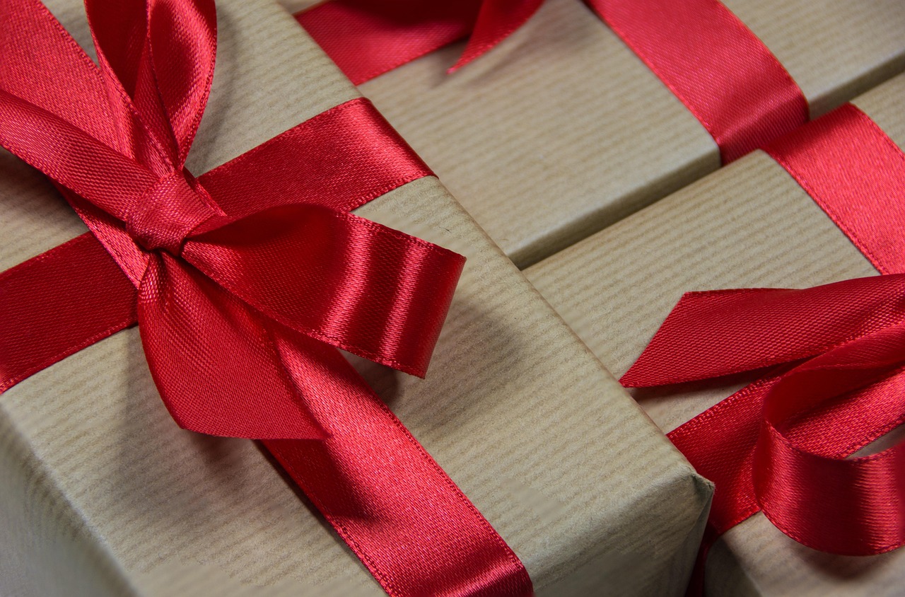 gifts, package, gift box, surprise, ribbon, bow, packaging, gift packaging, happy birthday, christmas, anniversary, presents, wrapped gifts